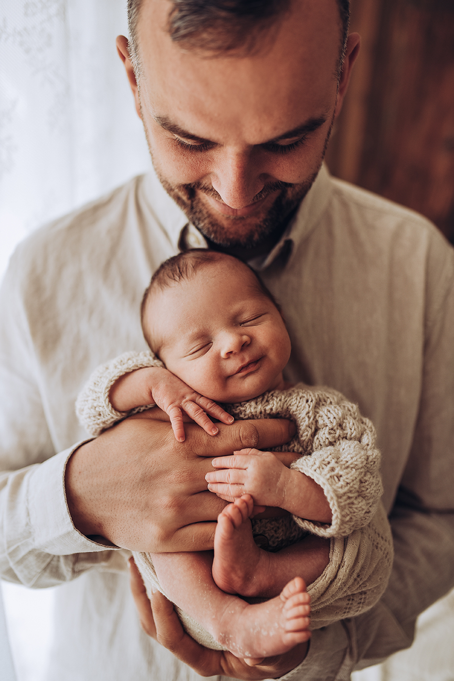Babyfotos und Familienmomente mit Eltern im Bohostil bei Babyfotografin Edda Bengelsdorf bei Dresden